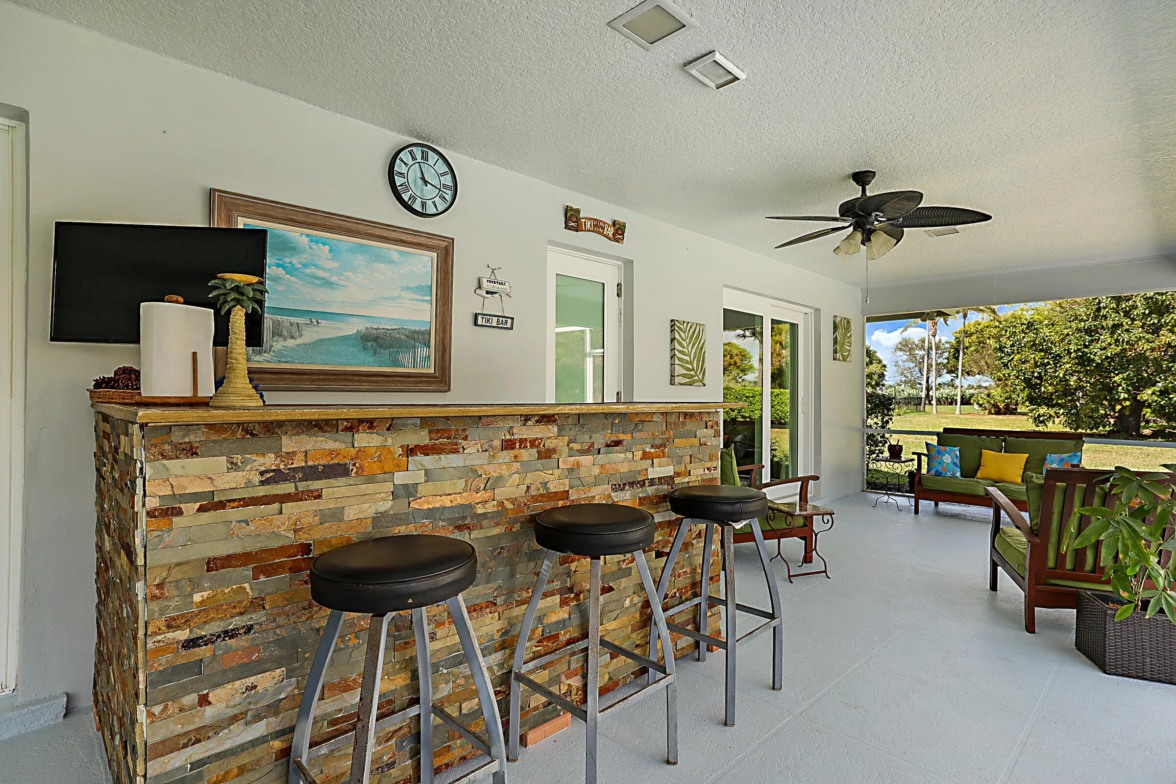 Outdoor bar area