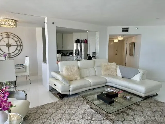 Living2