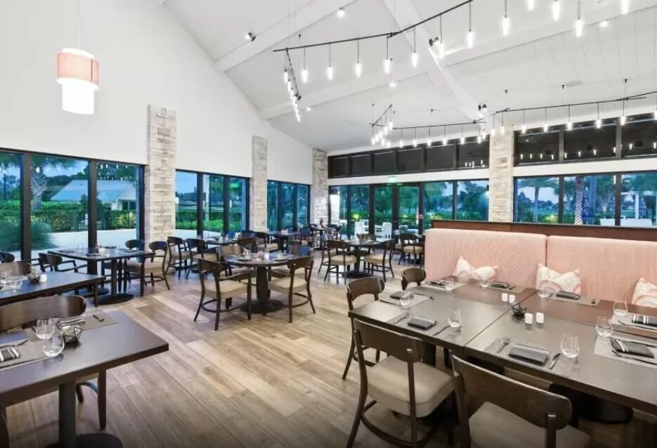 Dining Area at The Pointe