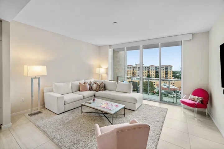 008-200SoutheastMiznerBoulevard-810-Boca