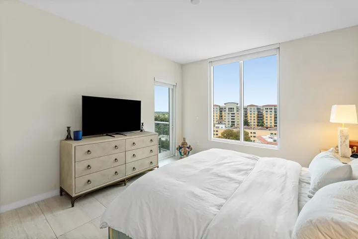 022-200SoutheastMiznerBoulevard-810-Boca