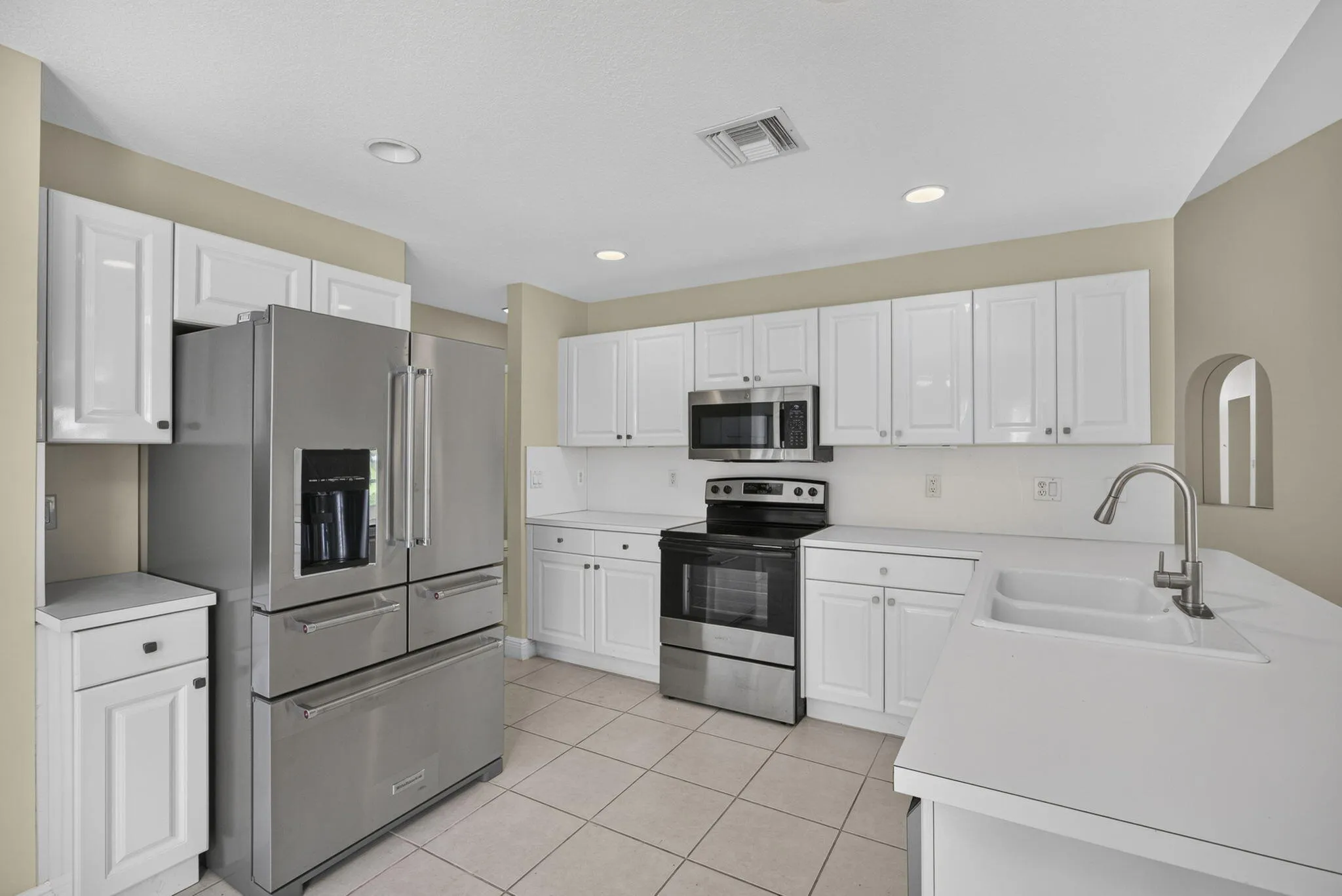 32-web-or-mls-BS1A5630