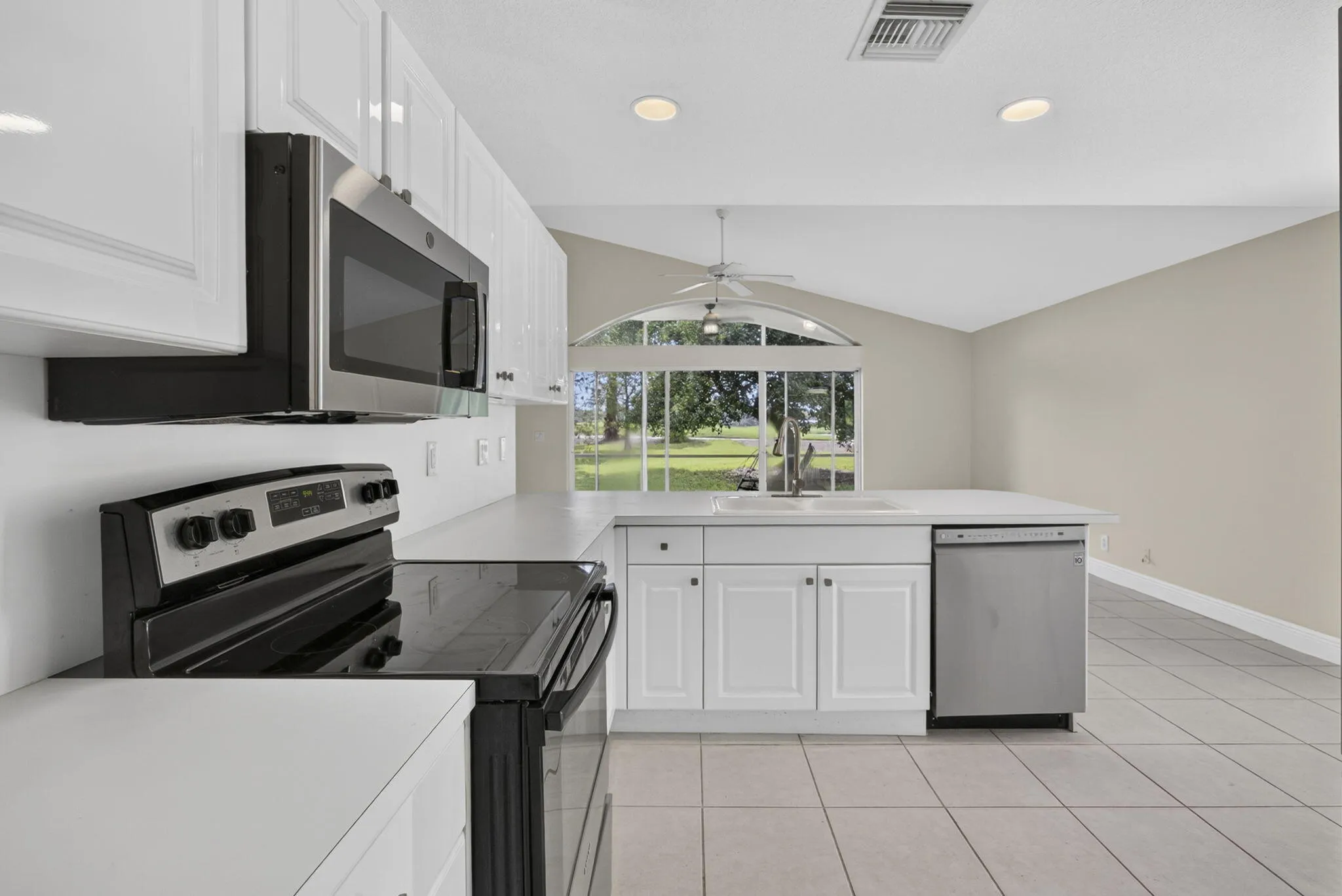 28-web-or-mls-BS1A5610