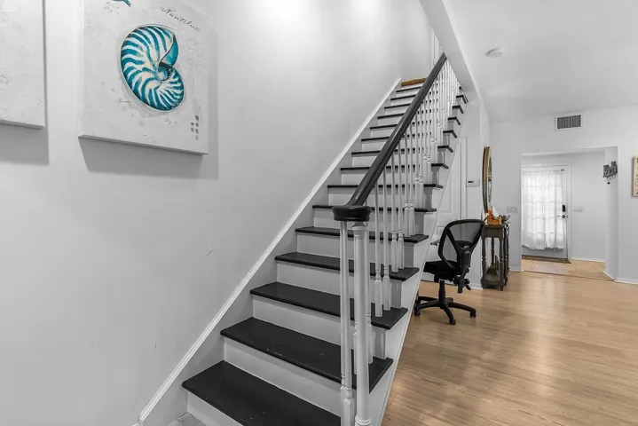 STAIRS TO UPPER LEVEL