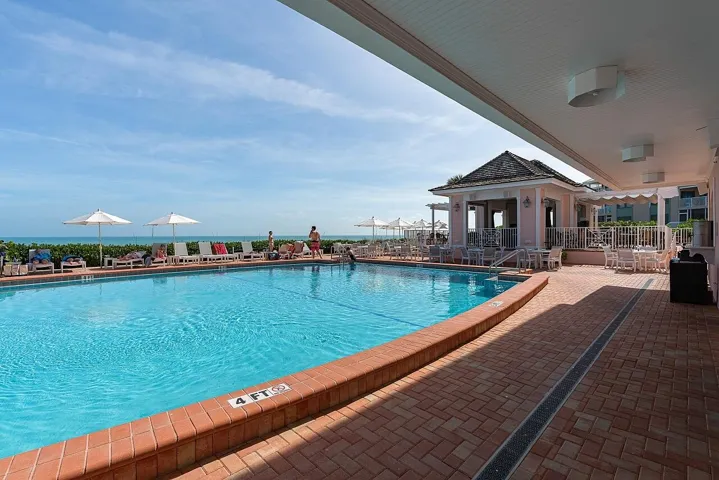 ENJOY POOL AND OCEAN VIEWS