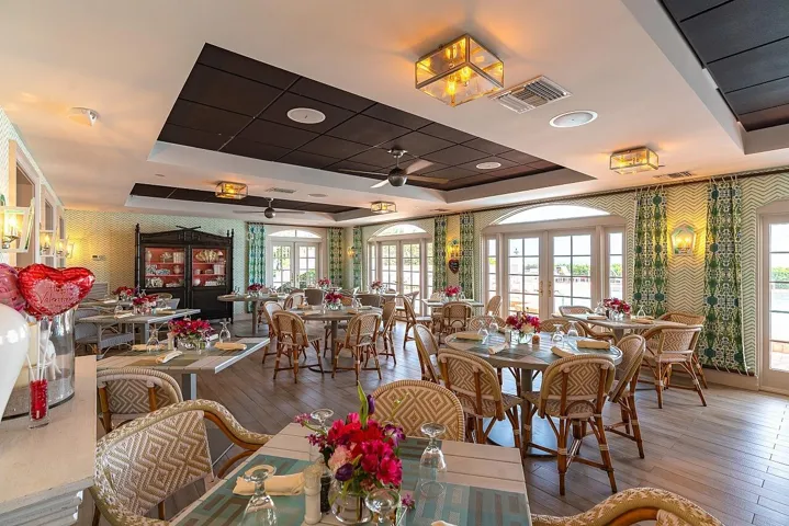 CLUBHOUSE INTERIOR