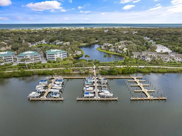 PRIVATE MARINA