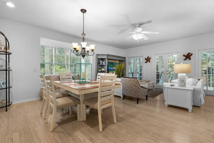 BEAUTIFUL OPEN FLOOR PLAN. GREAT OPPORTUNITY TO OWN IN SEA OAKS
