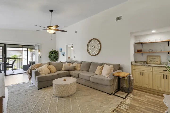 Living room/wet bar