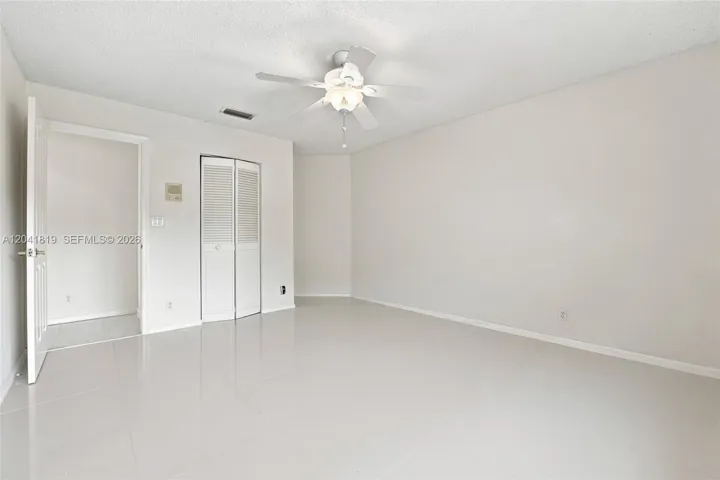 Photo 51