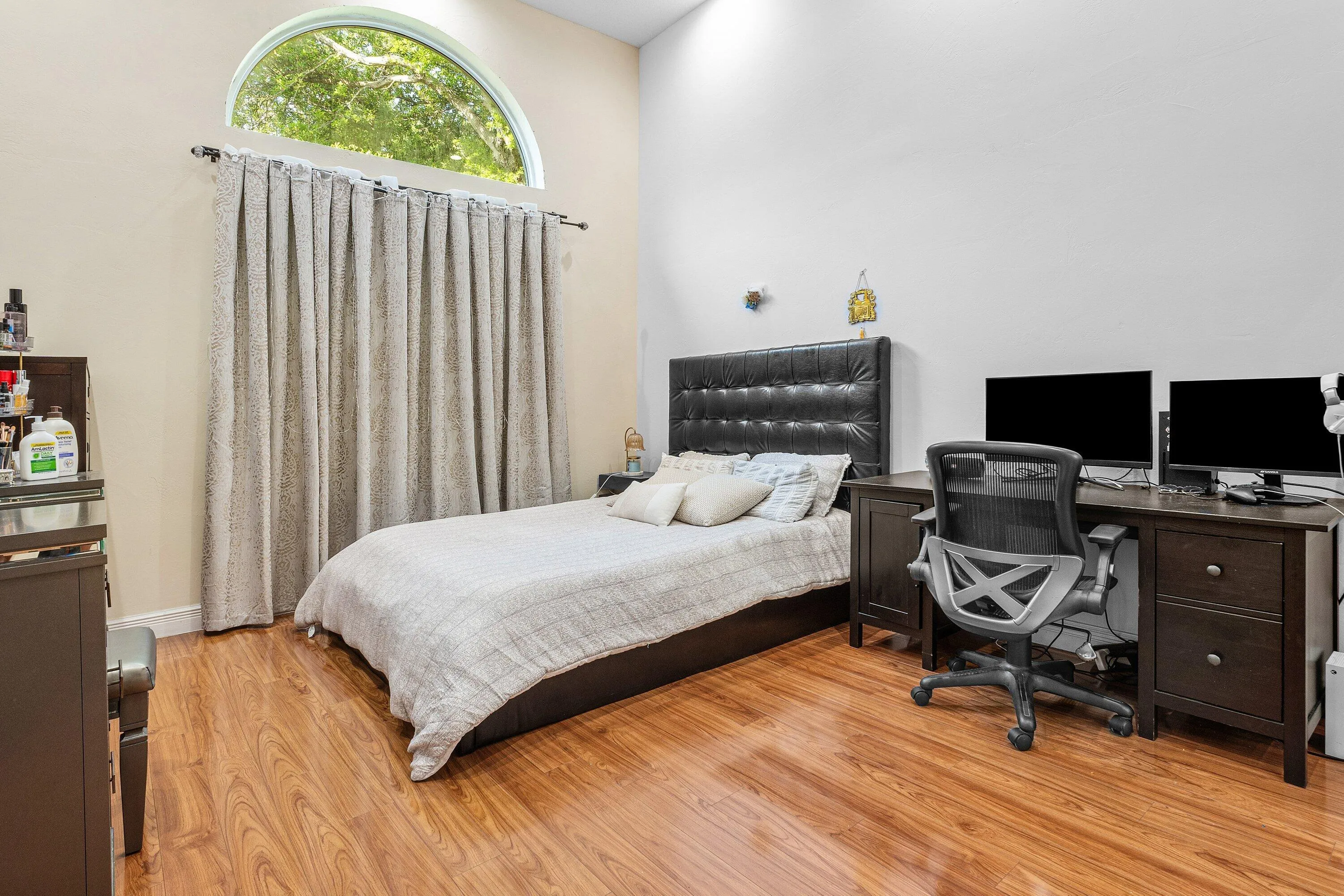 Property photo 23