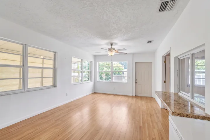 15-print-4159NW52nd-14-Removed