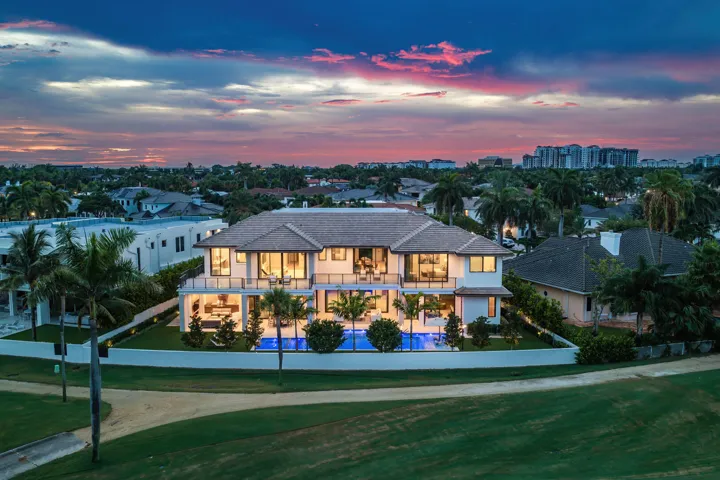 1642_Sabal_Palm_Drive_Dusk_04