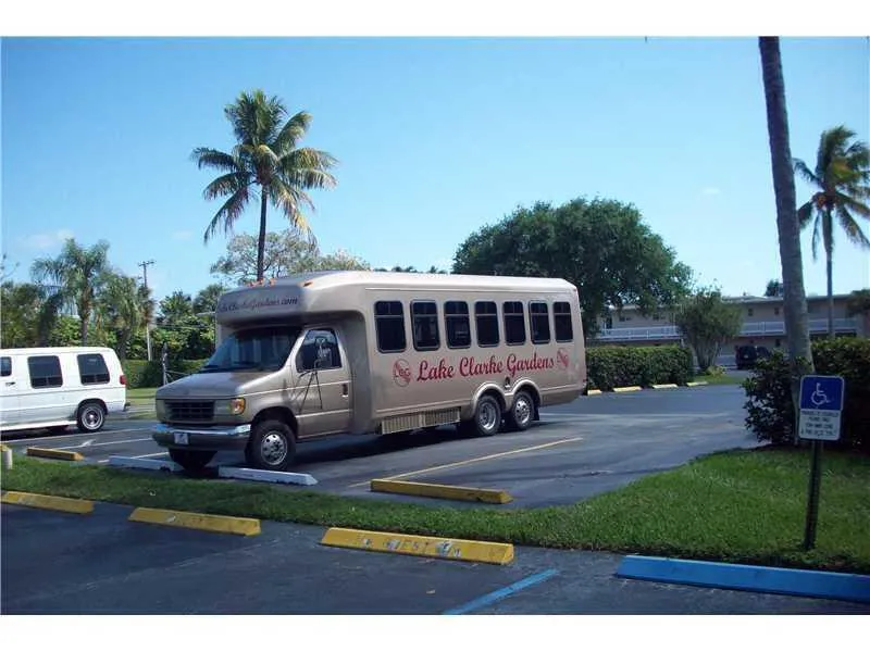 LCG Bus