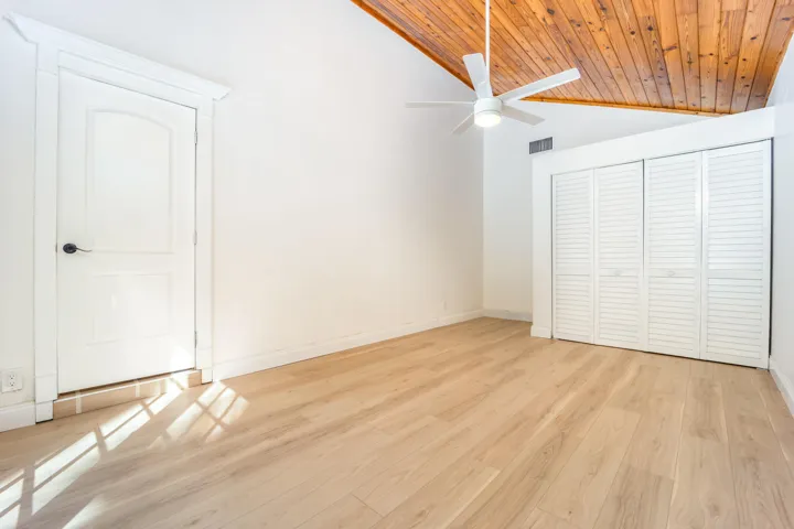 private 3rd bedroom