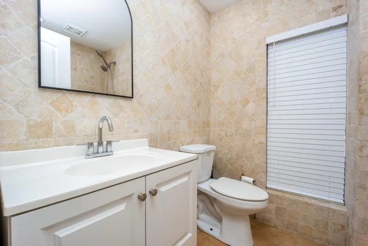 2nd bathroom
