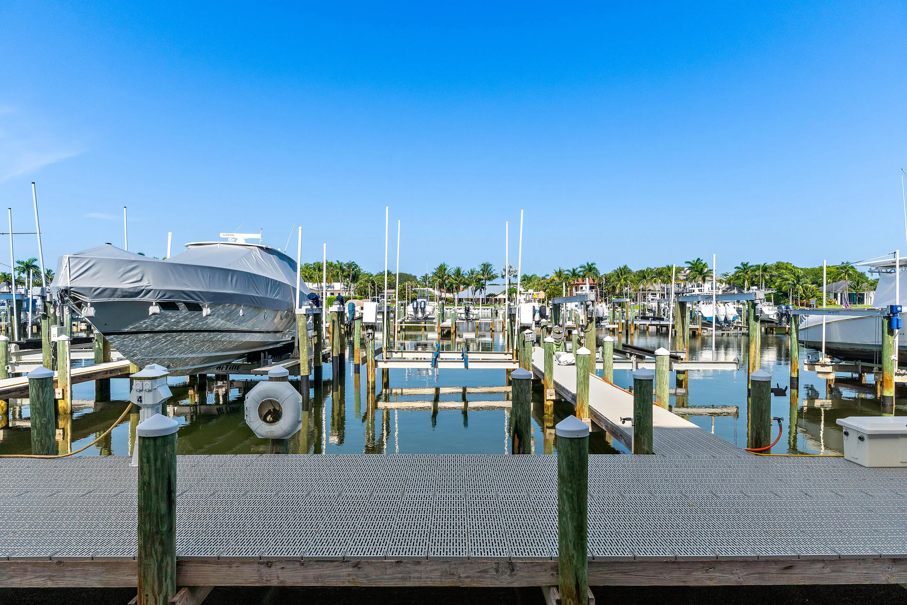 023-542BayColonyDrN-JunoBeach-FULL