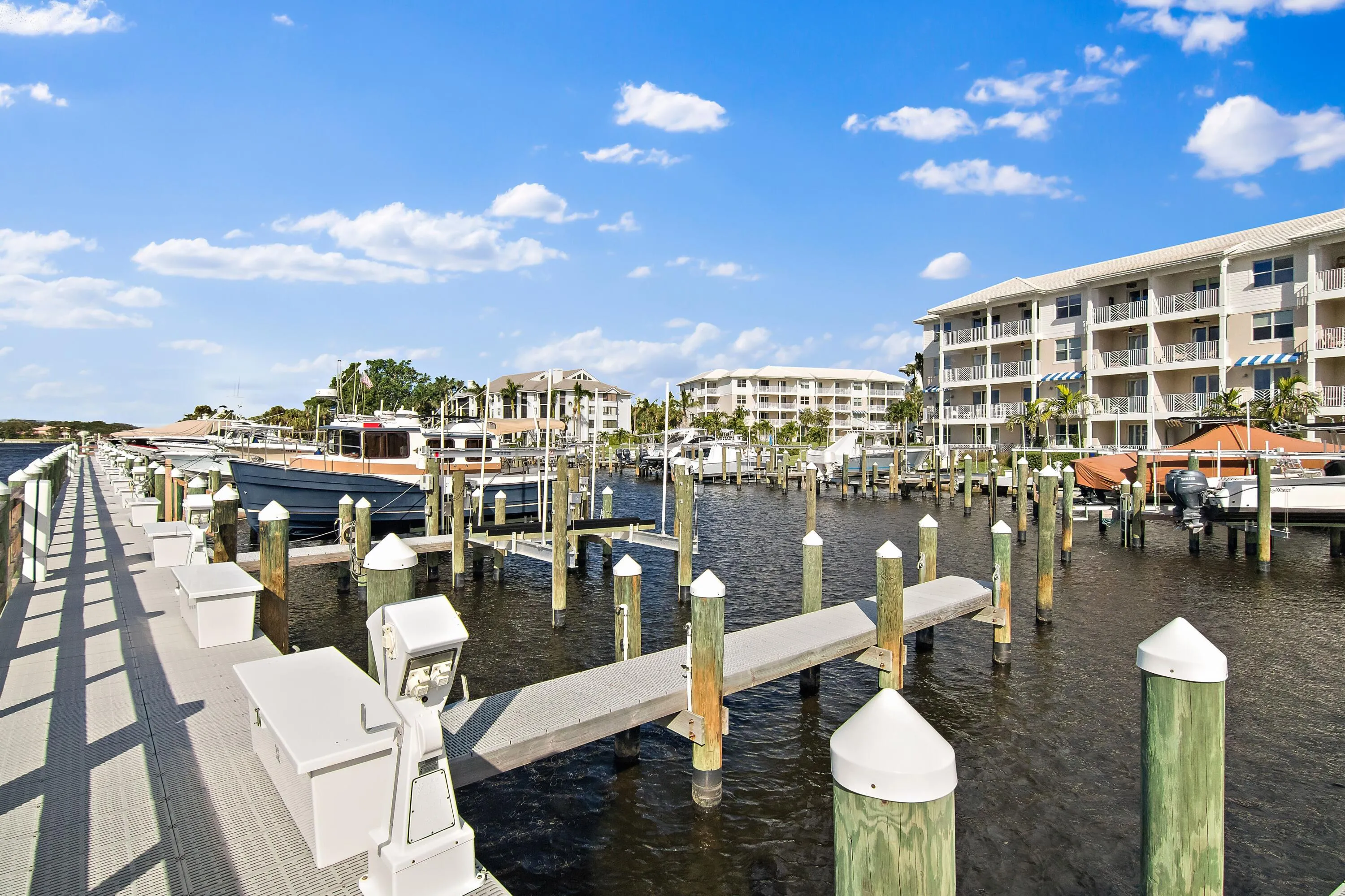 076-542BayColonyDrN-JunoBeach-FULL