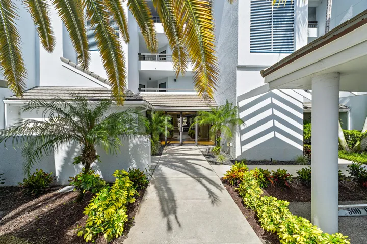 020-542BayColonyDrN-JunoBeach-FULL