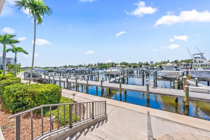 Docks