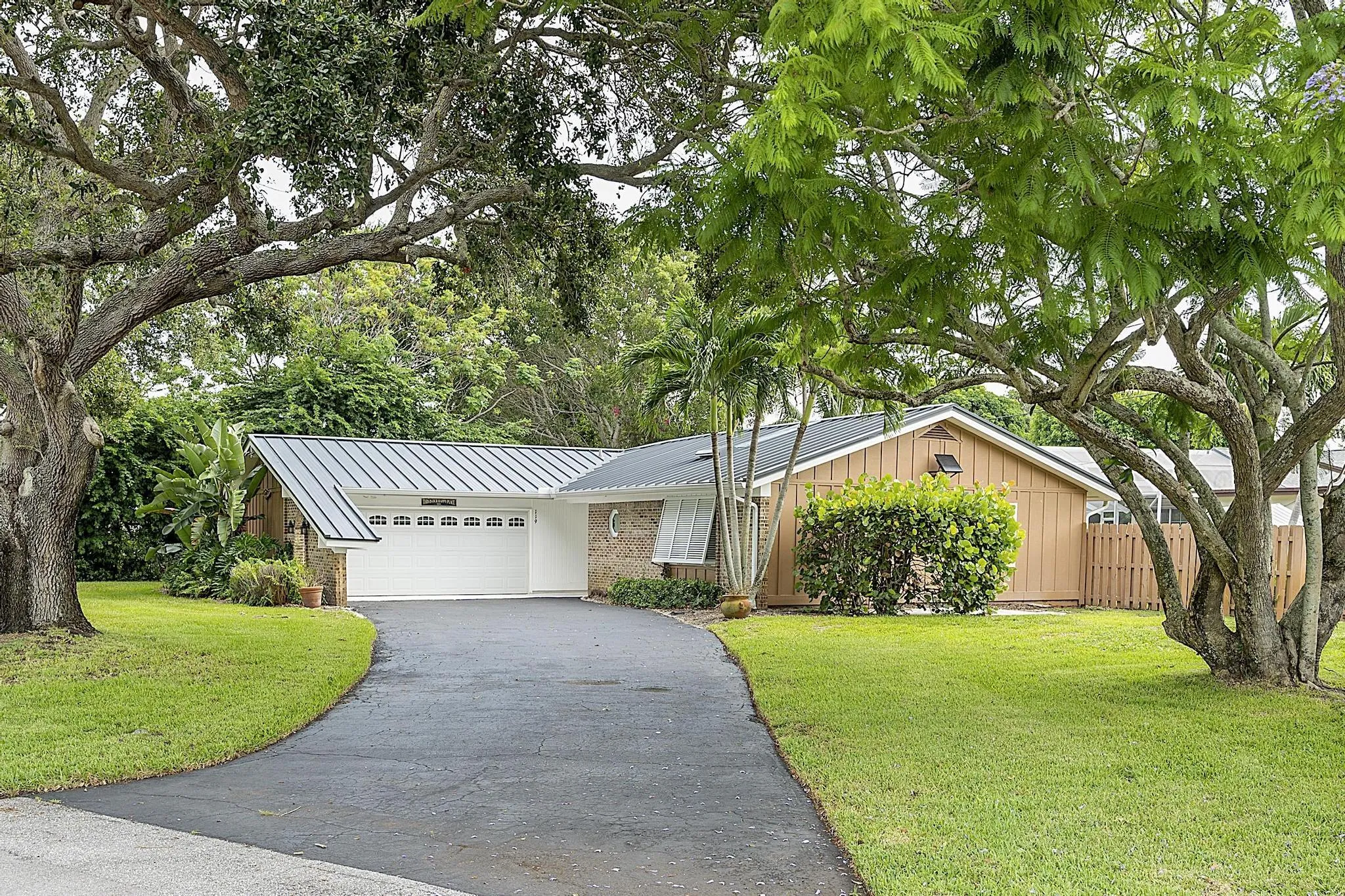 119 W Norfolk Rd, Jupiter, FL 33469 - -