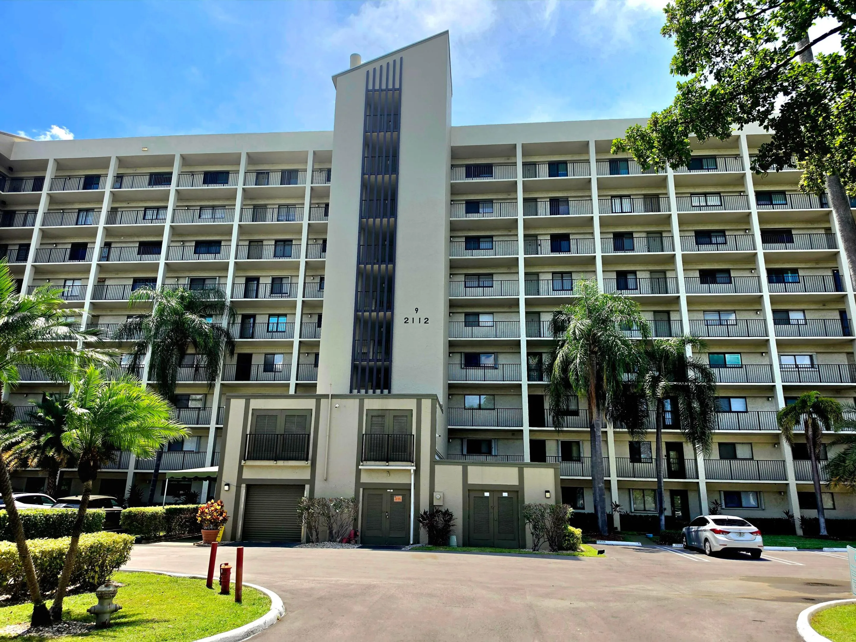 ENTRANCE TO YOUR BUILDING