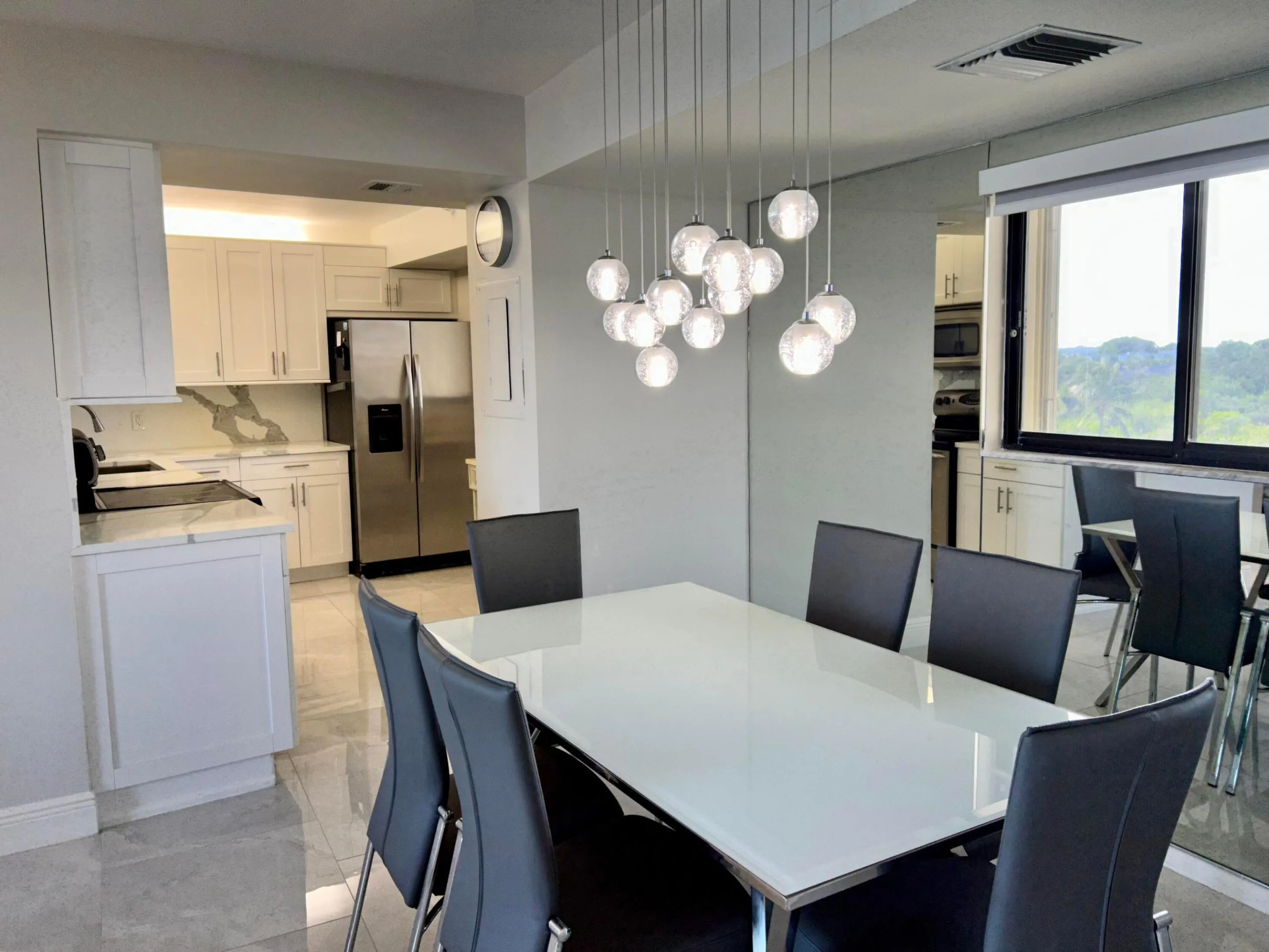 dining room 406
