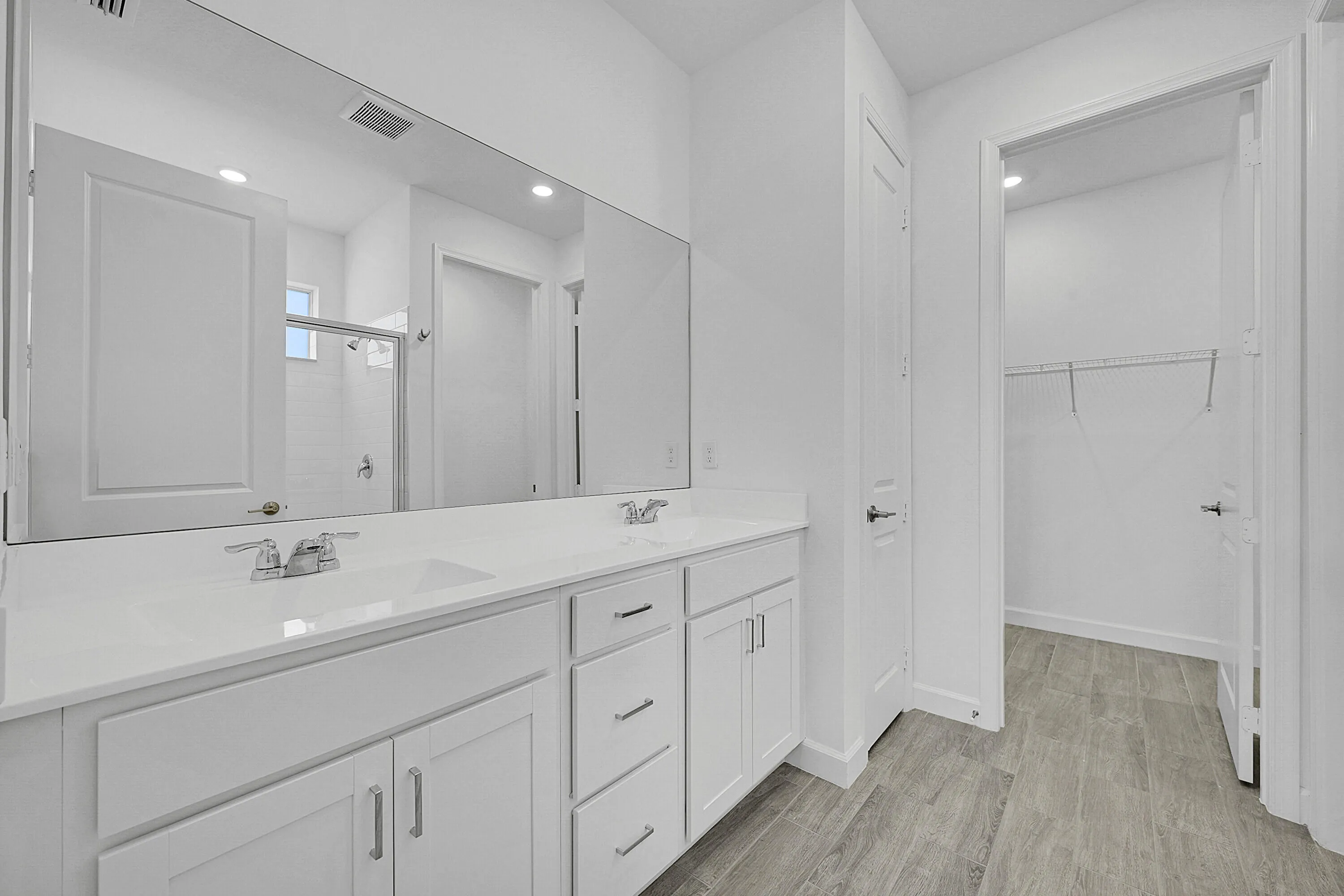 5742 Graceful Way