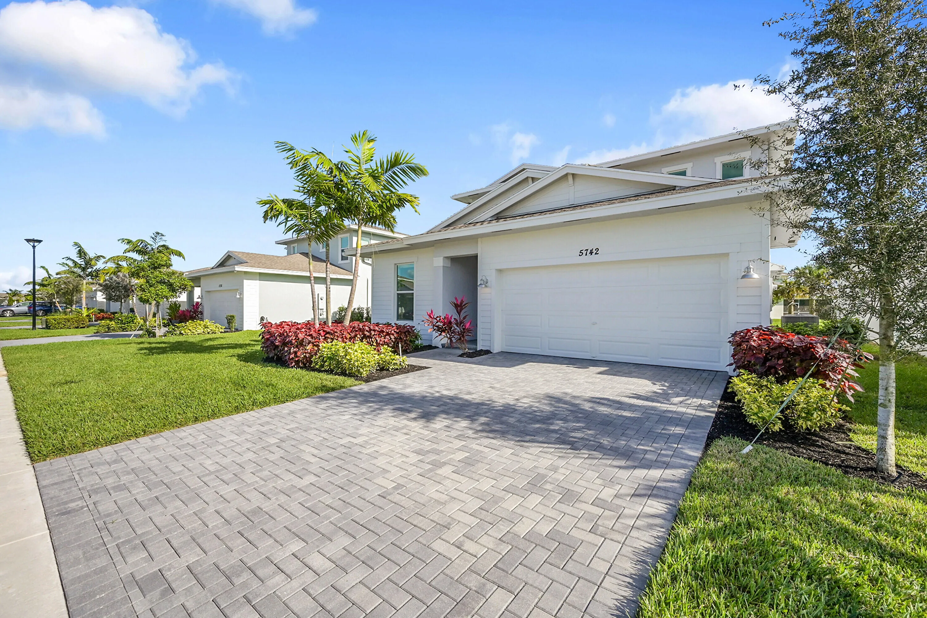 5742 Graceful Way