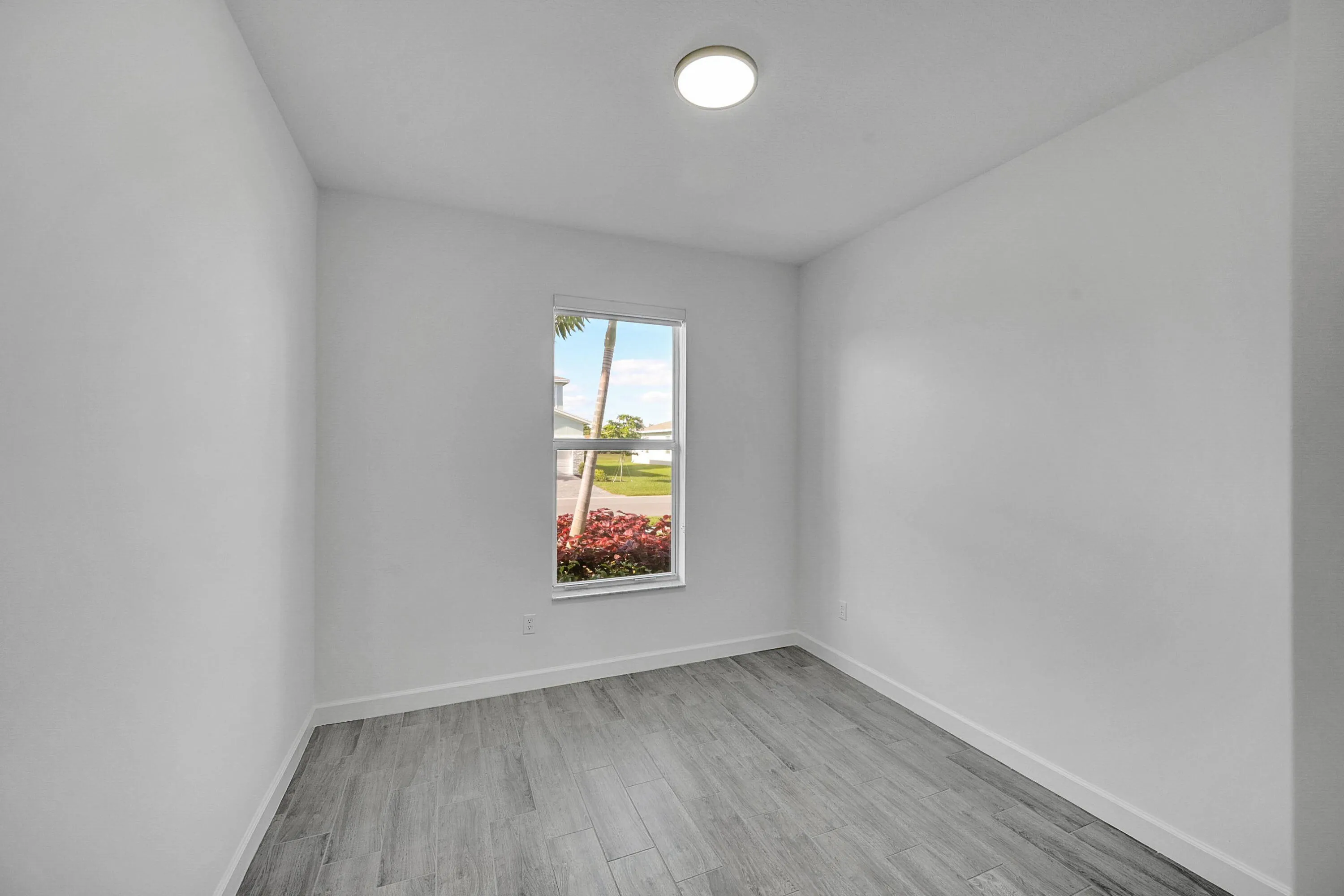5742 Graceful Way