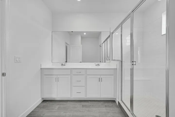 5742 Graceful Way