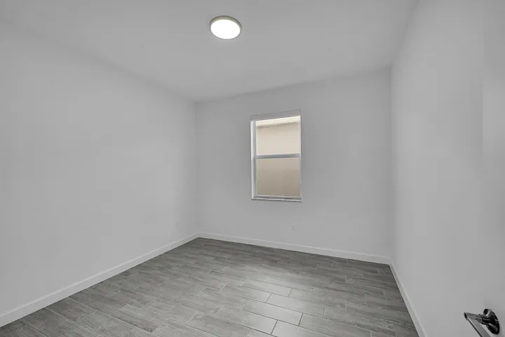 5742 Graceful Way