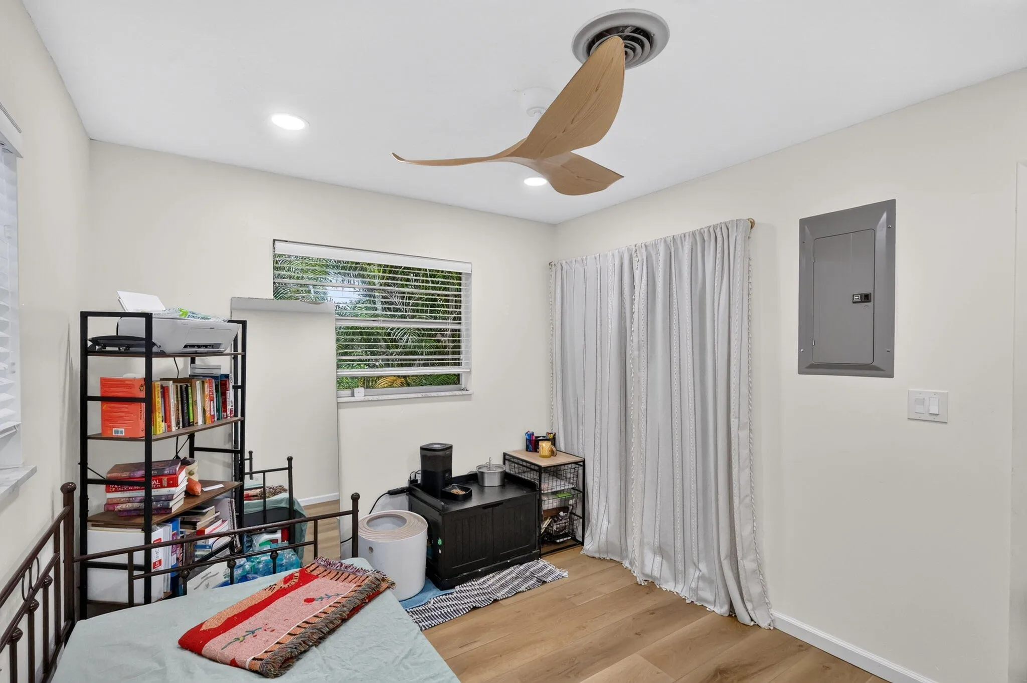 Property photo 33
