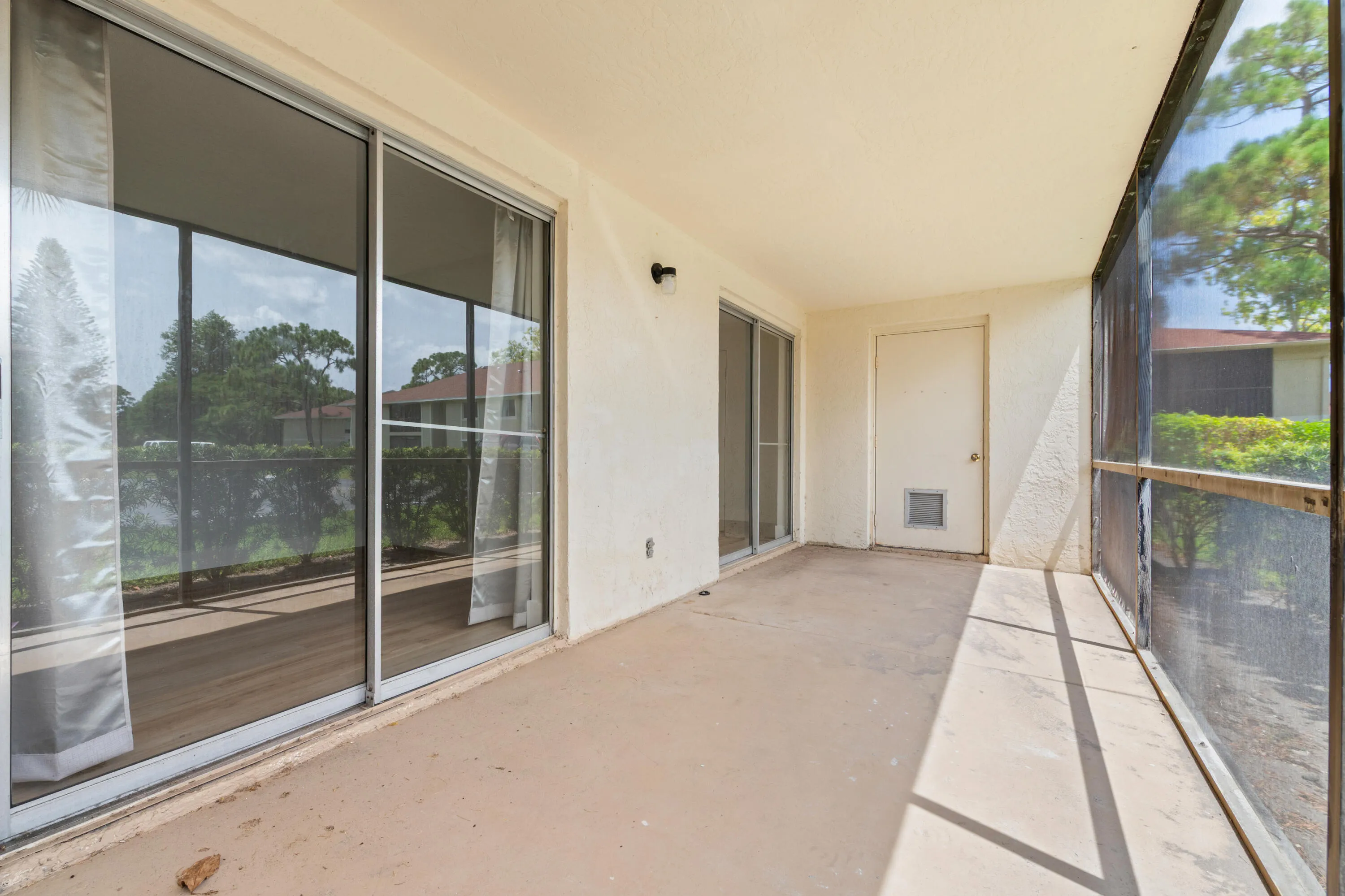 6446 Chasewood Dr_Large-22
