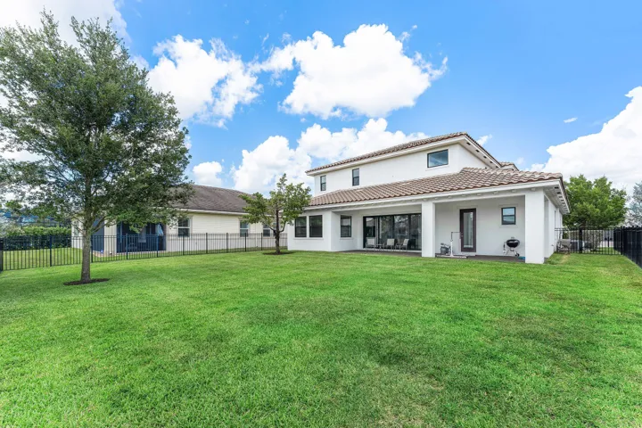 LARGE YARD