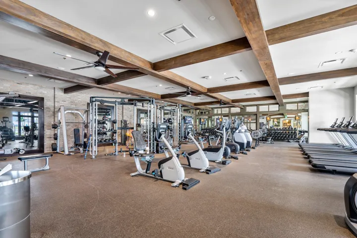 LAKEHOUSE GYM