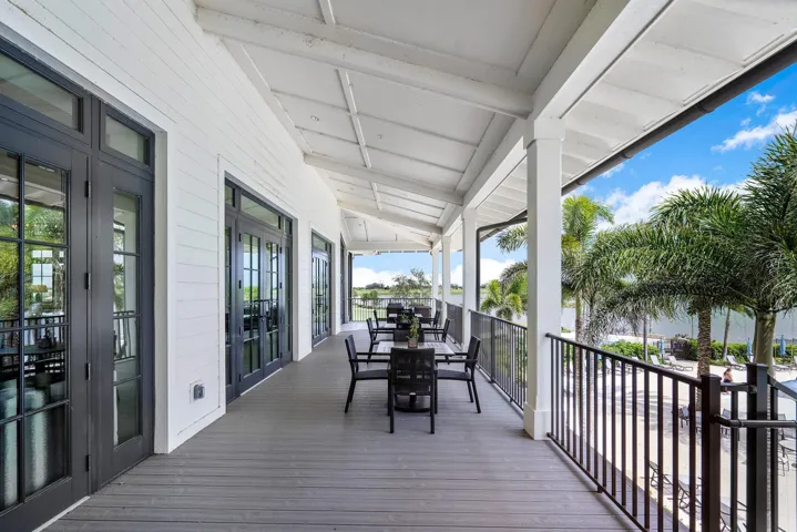 LAKEHOUSE BALCONY