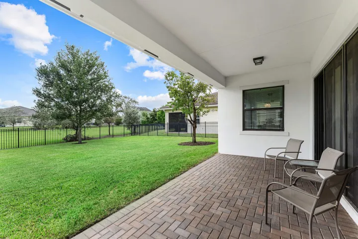 LARGE YARD