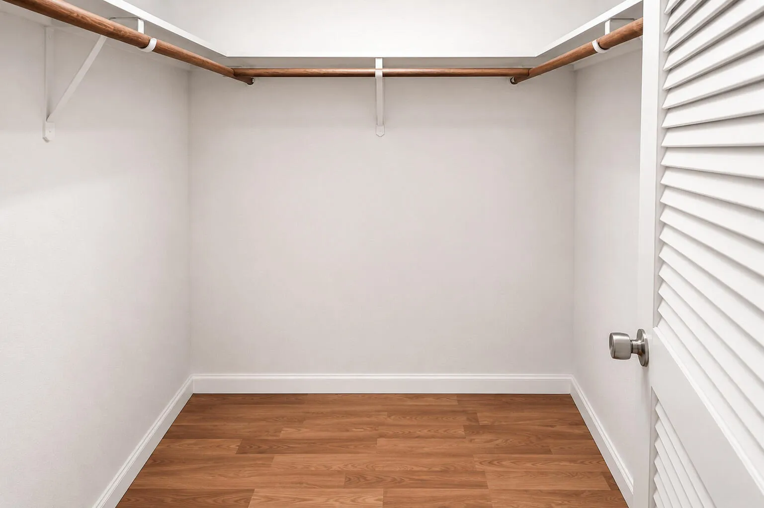 Walk-in closet