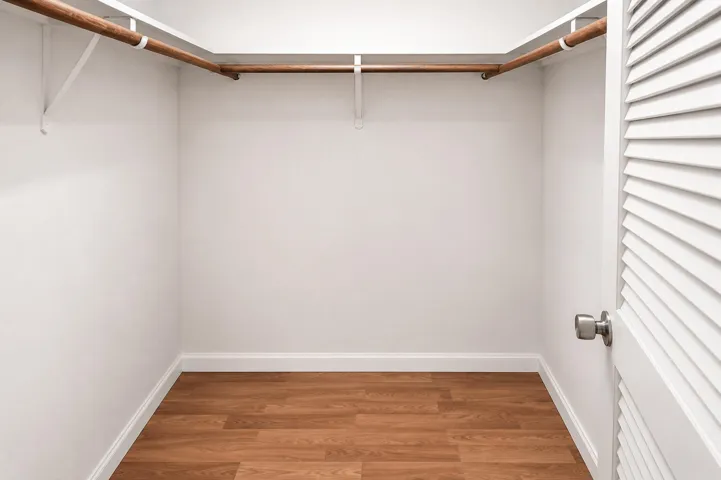 Walk-in closet