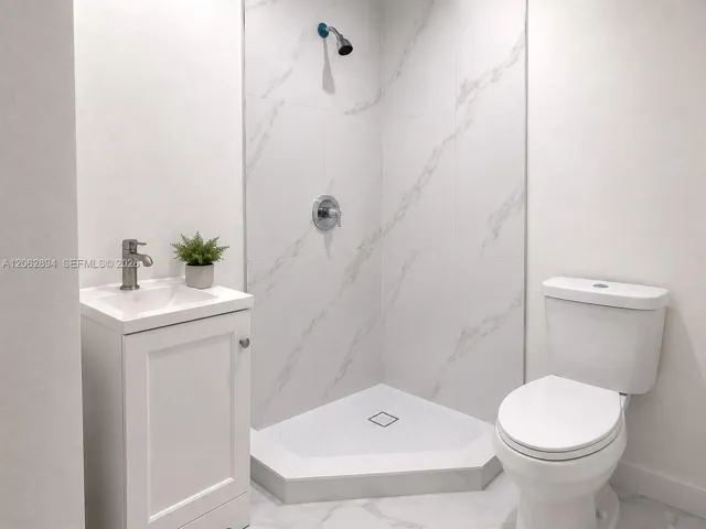 Private Room Bathroom