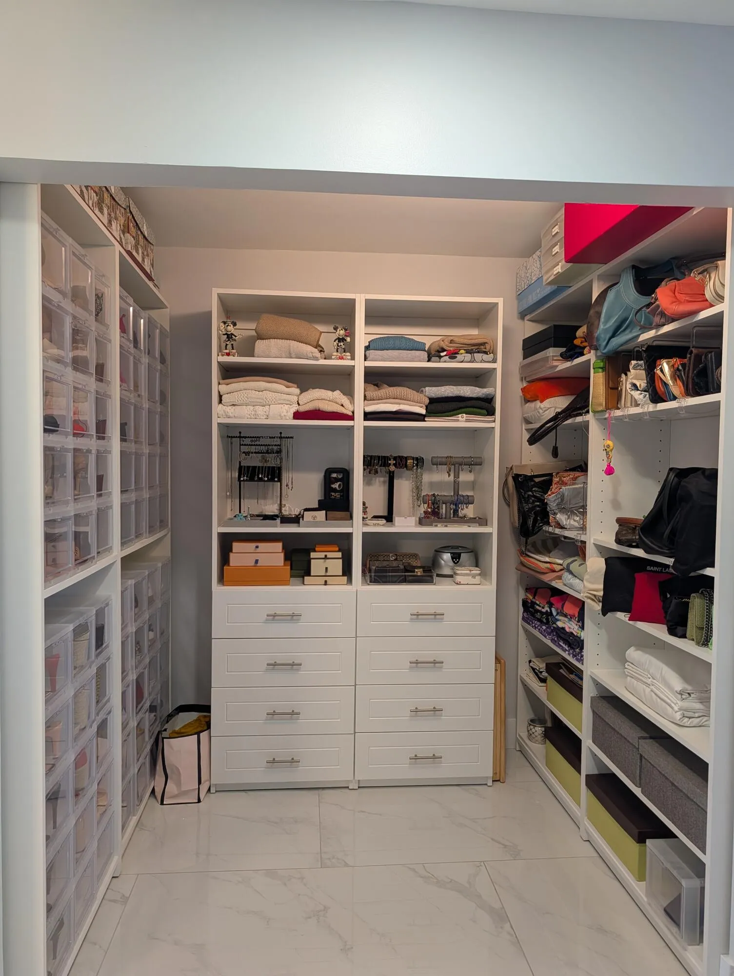primary closet 1