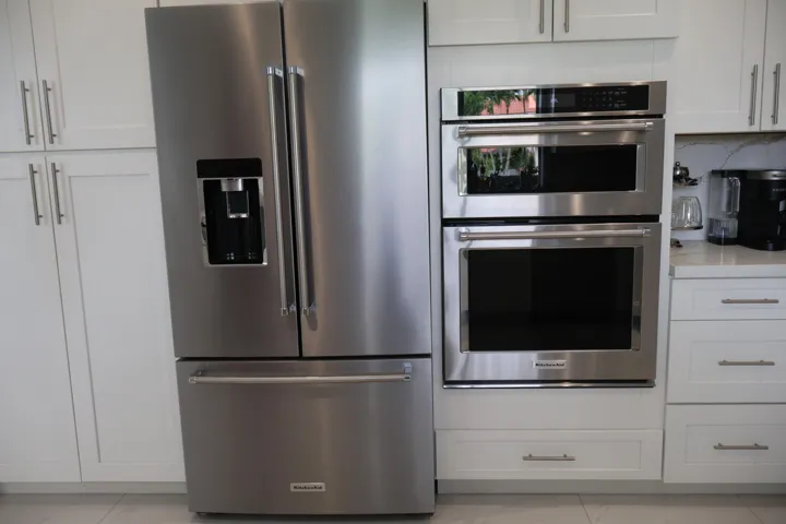 fridge and ovens