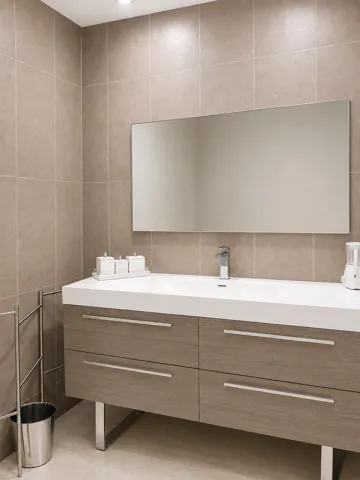 Main Bath