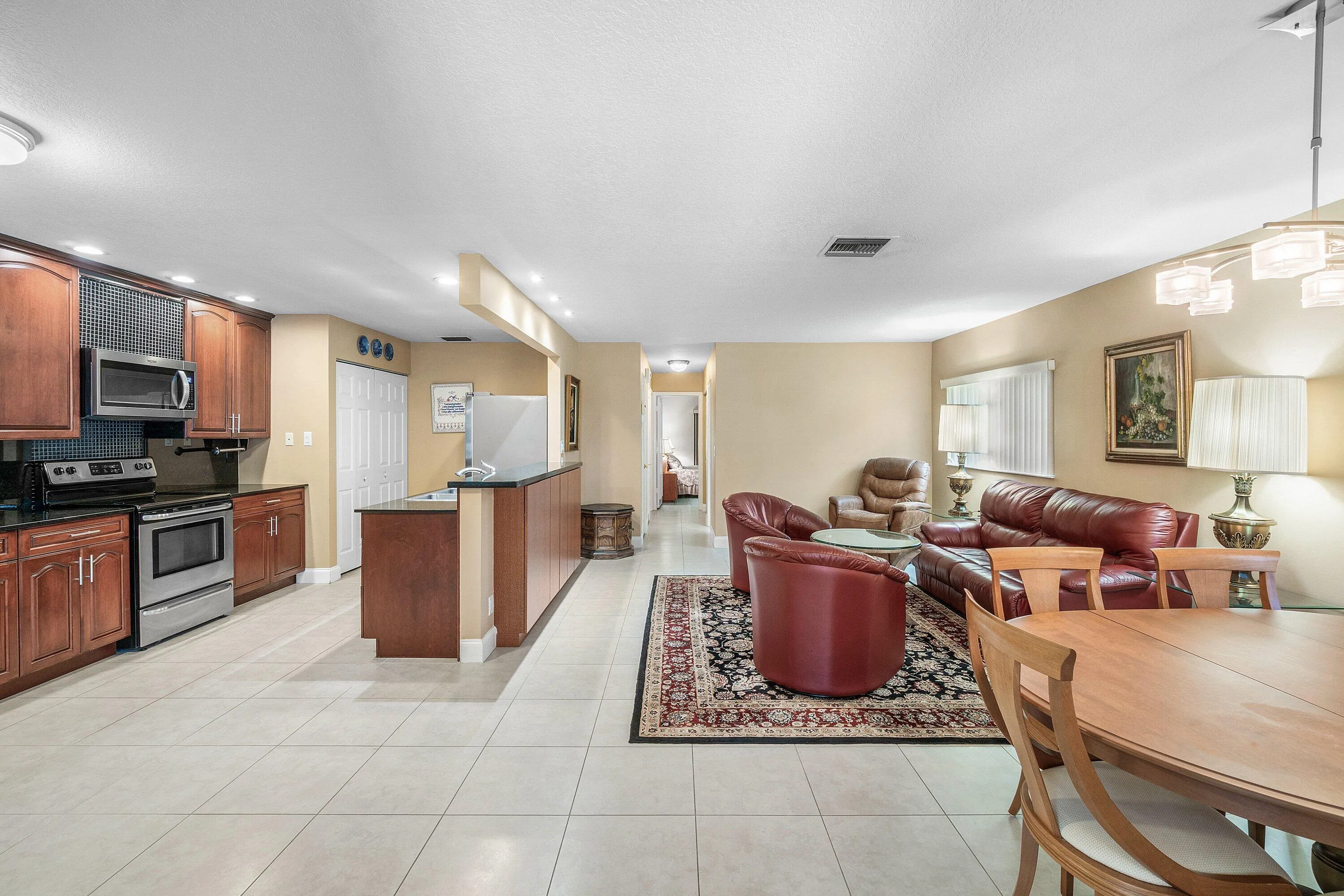 007-14595LucyDrive-DelrayBeach-FL-33484-
