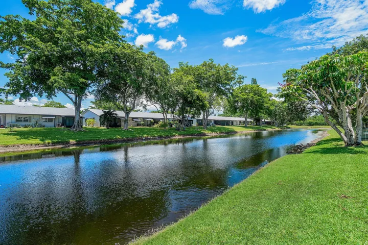 037-14595LucyDrive-DelrayBeach-FL-33484-