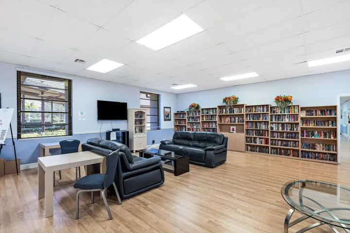 043-14595LucyDrive-DelrayBeach-FL-33484-