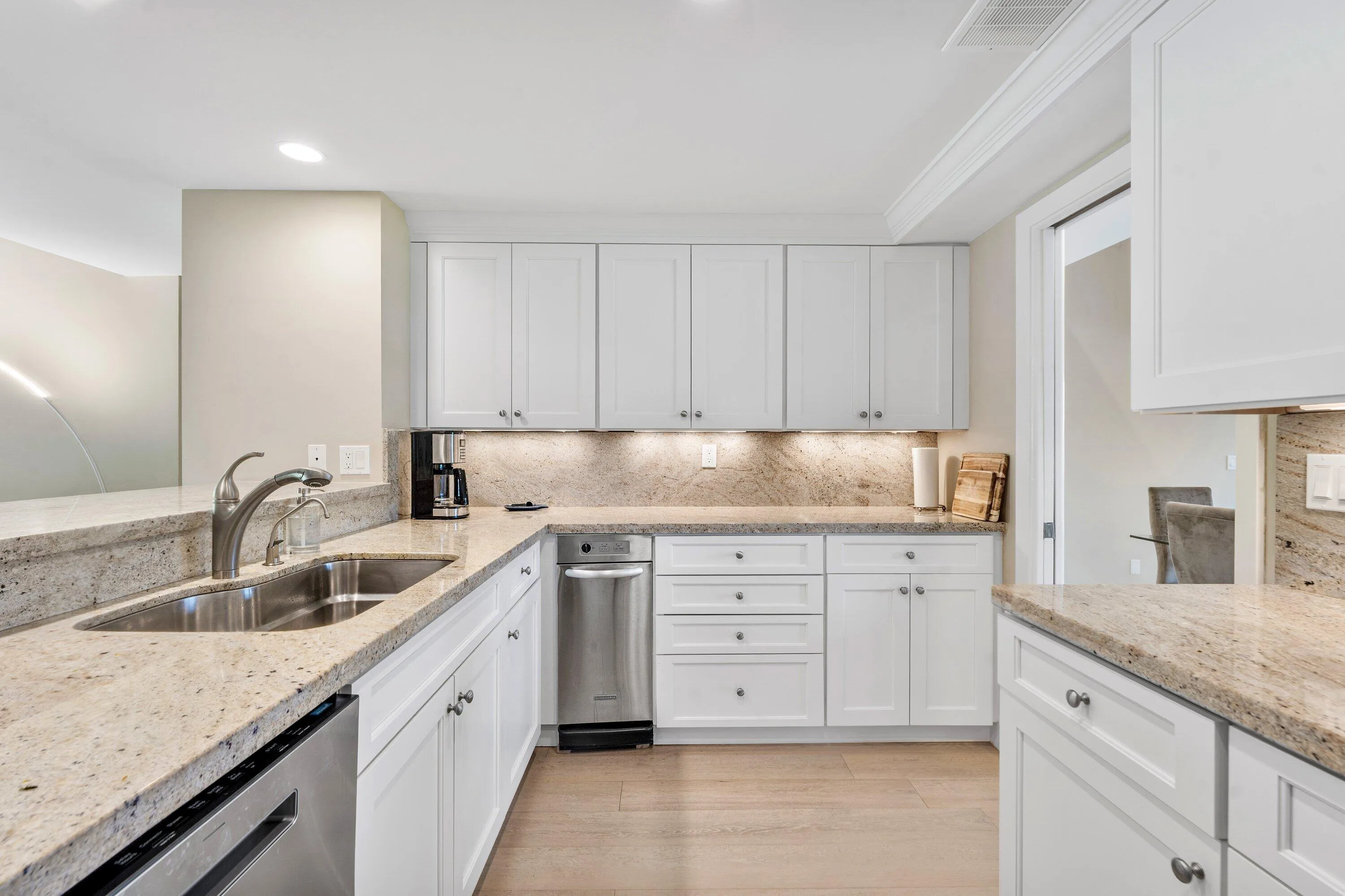 050-1125MarineWayEast-J3L-NorthPalmBeach