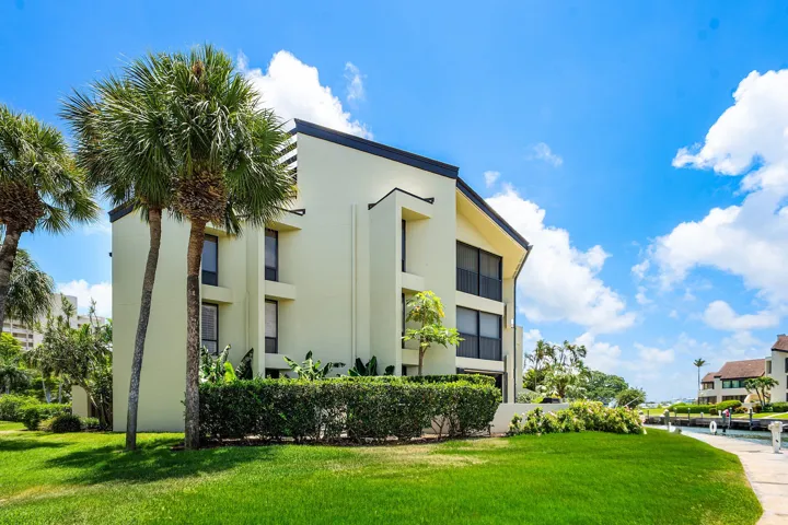 054-1125MarineWayEast-J3L-NorthPalmBeach