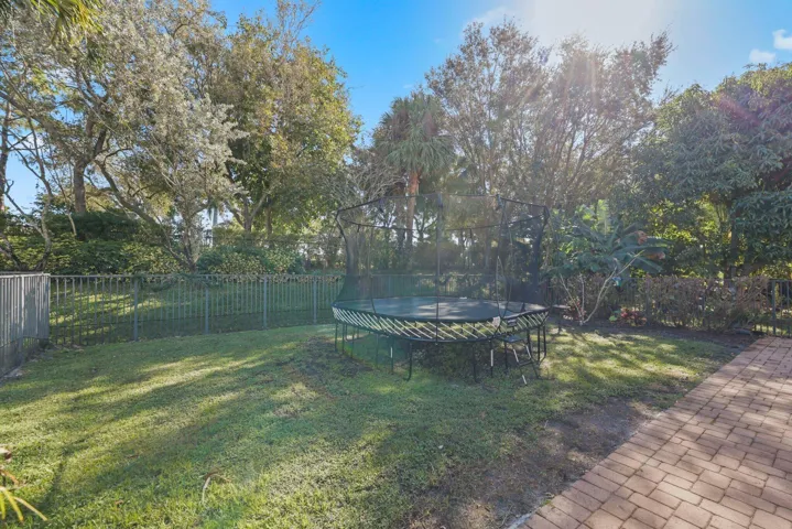 11394 Millpond Greens Dr - 65.jpg-SMALL